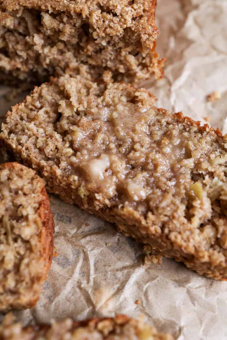 Healthy and Easy Oatmeal Apple Bread Recipe