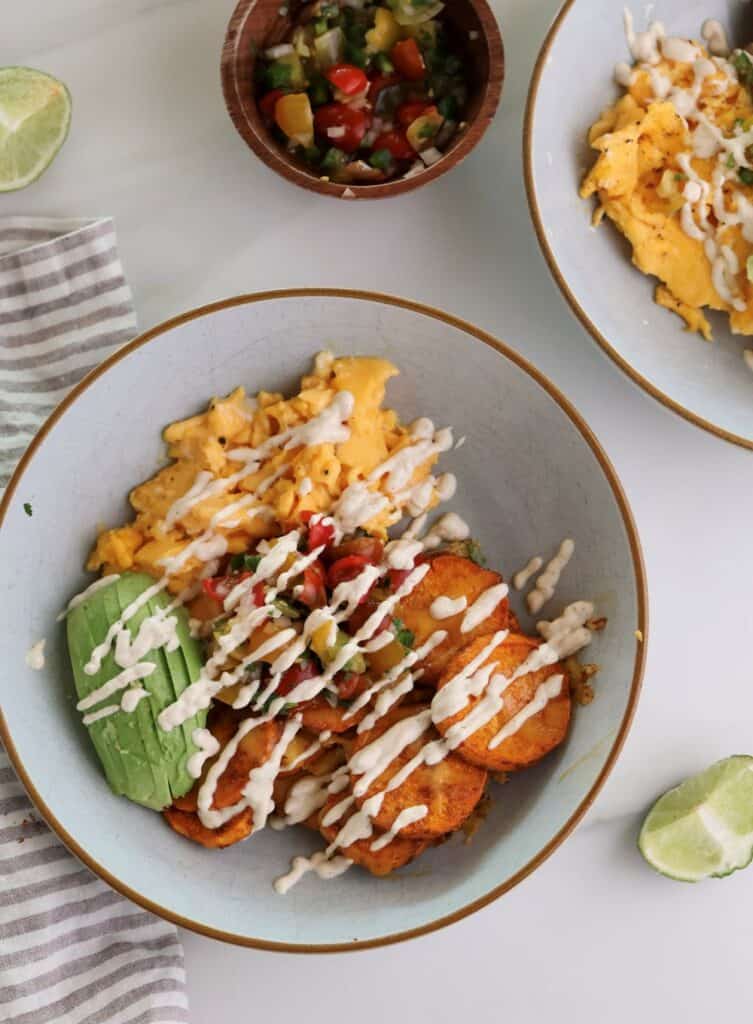 Sweet potato breakfast bowls with eggs and chipotle.