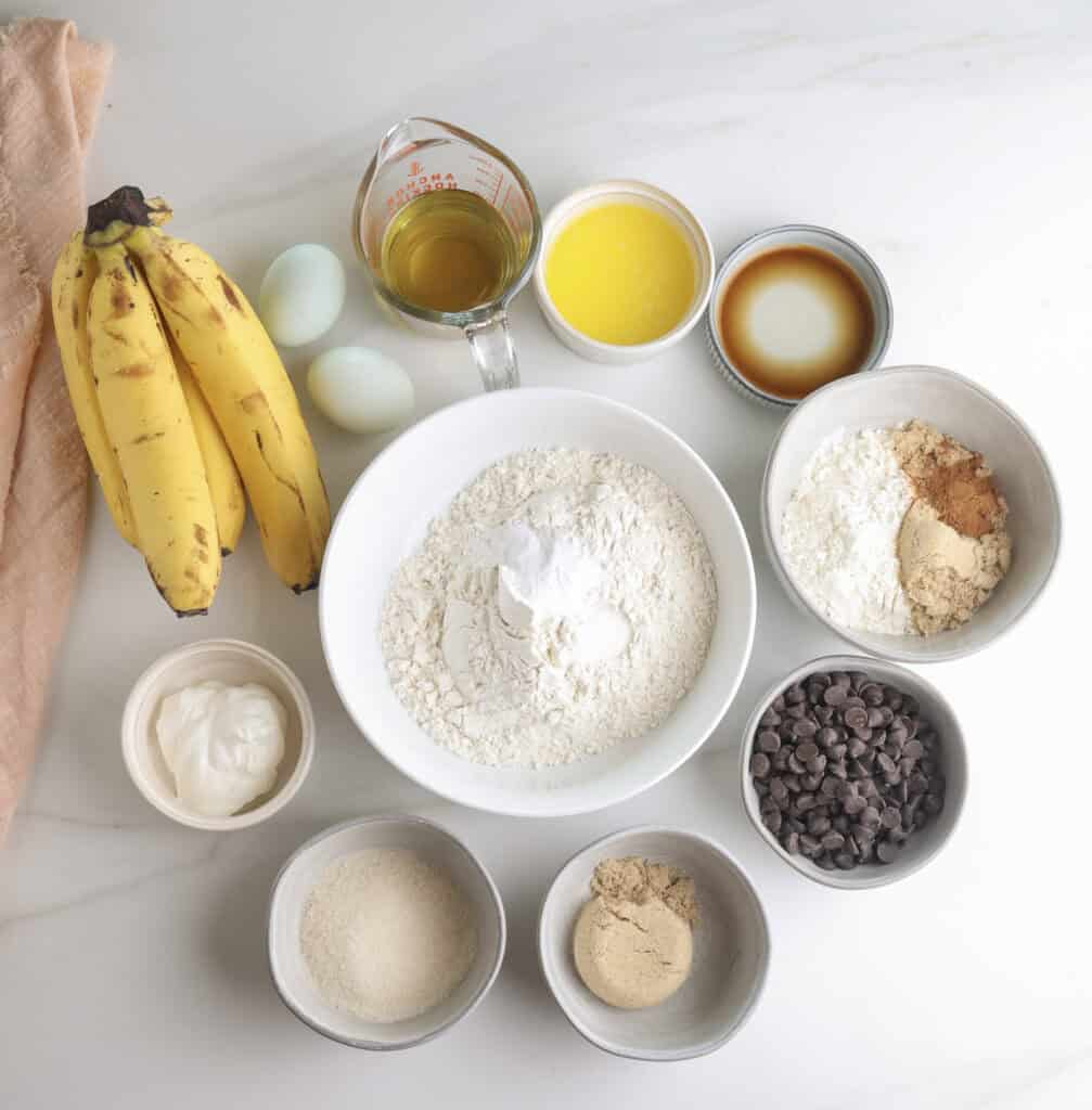 The ingredients need to make the chocolate chip banana bread with crumble topping.